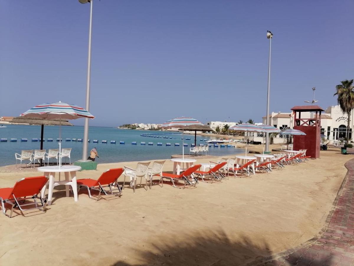 דורת אלערוס Durrah Beach Apartment מראה חיצוני תמונה