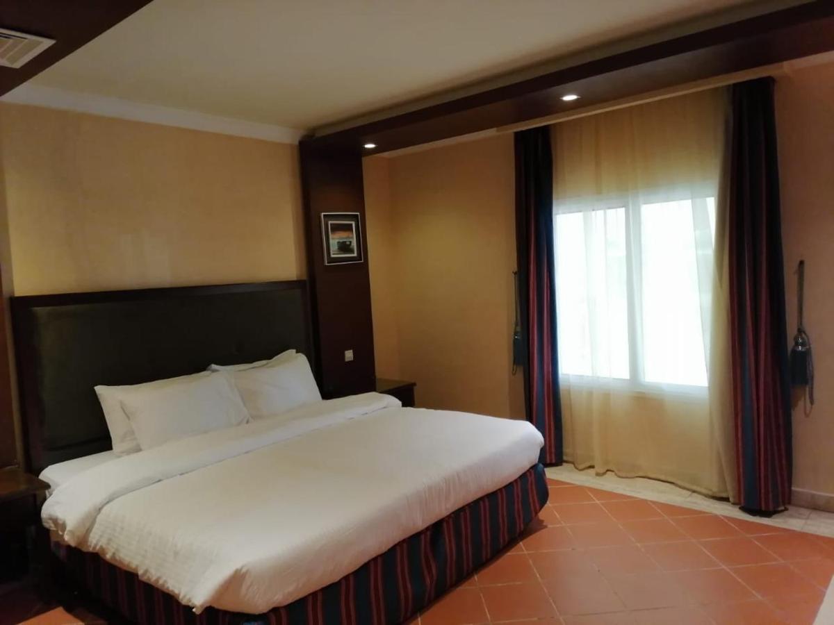 דורת אלערוס Durrah Beach Apartment מראה חיצוני תמונה