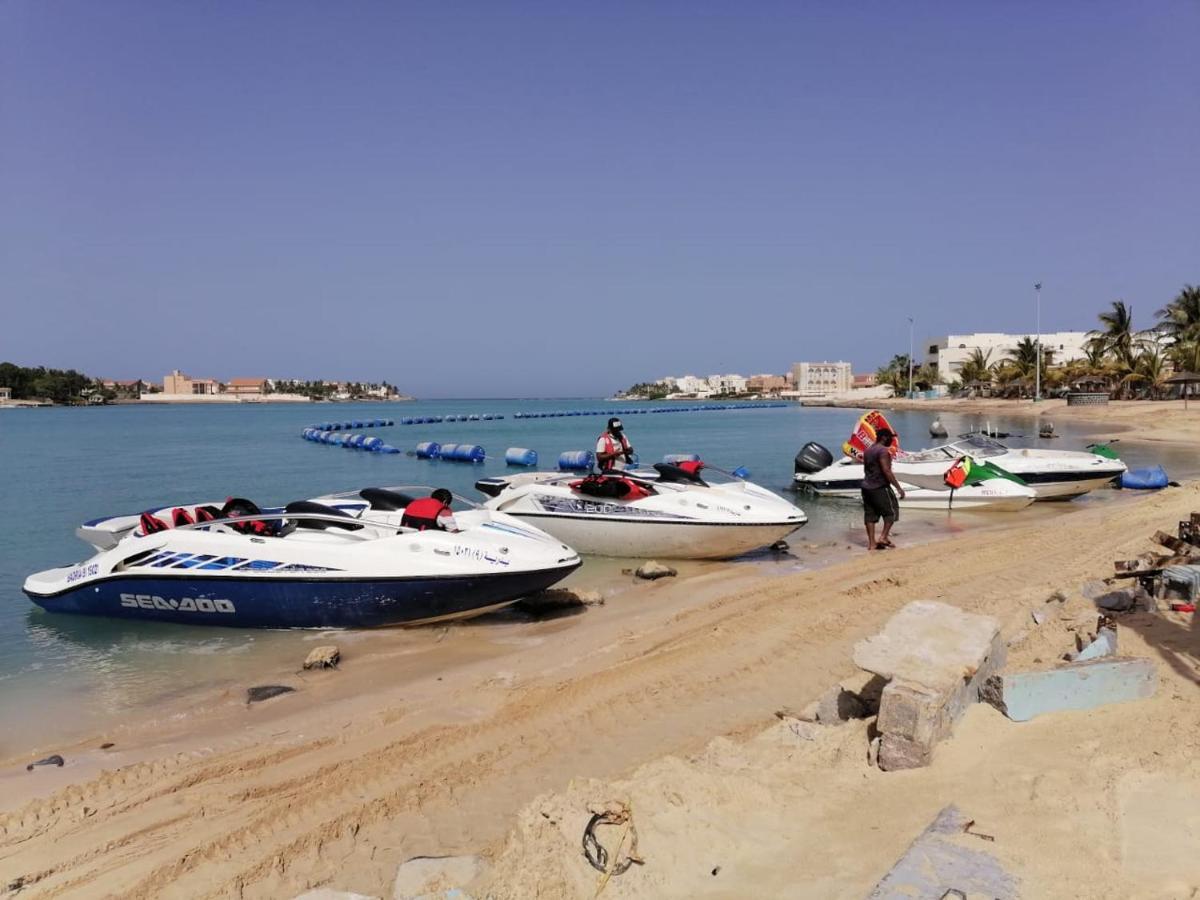 דורת אלערוס Durrah Beach Apartment מראה חיצוני תמונה