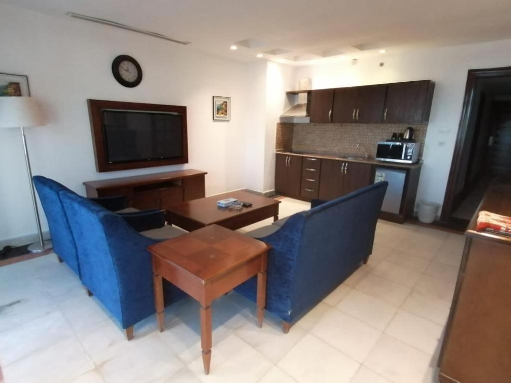 דורת אלערוס Durrah Beach Apartment מראה חיצוני תמונה