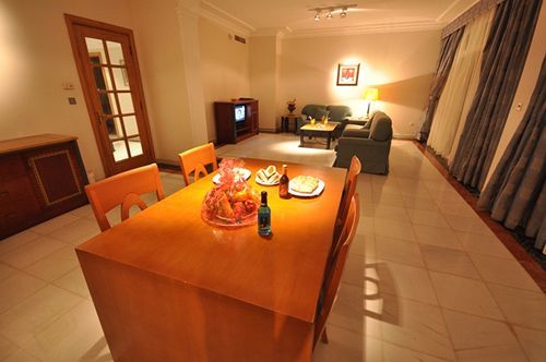 דורת אלערוס Durrah Beach Apartment מראה חיצוני תמונה